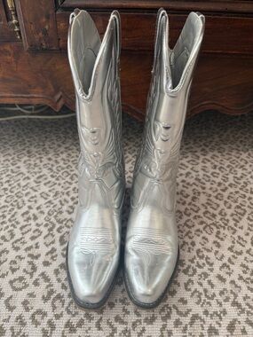 Metallic Silver Women's Western Mid-Calf Heeled Boots